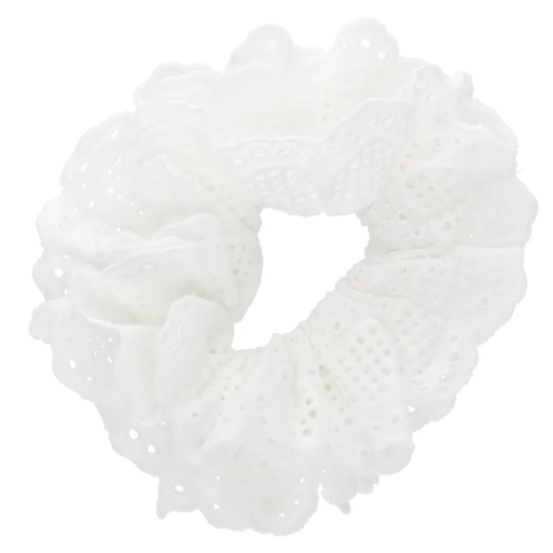 hiusdonitsi-miny-pitsi-valkoin-ymrkkWVJ-0.webp Miny Hiuskoristeet Ja Hiustenhoitovälineet^Hiusdonitsi Pitsi, Valkoinen