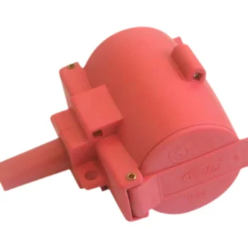 Harju Sähköasennustarvikkeet-Jatkopistorasia 2 Osainen RVT Punainen