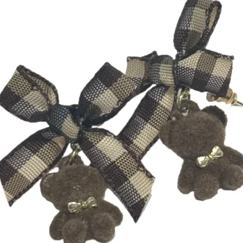 Miny Korut Ja Kellot^Korvakorut Nalle