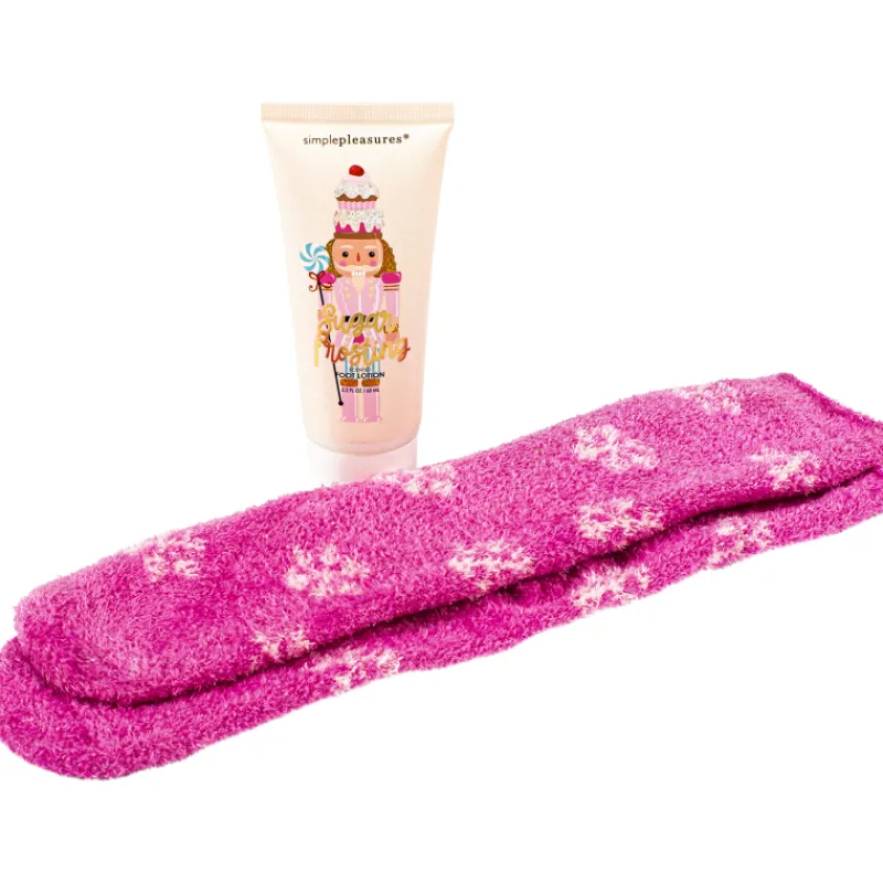 lahjapakkaus-simple-pleasures-tFSRxqYI-0.webp Simple Pleasures Kosmetiikkalahjapakkaukset^Lahjapakkaus Pink Nutcracker Pehmosukat