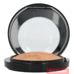 Mac Meikit^Meikkipuuteri, 10 G Skinfinish Global Glow
