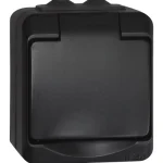 Egant Sähköasennustarvikkeet-Pistorasia IP44 Musta