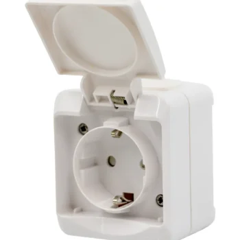 Egant Sähköasennustarvikkeet^Pistorasia IP44 Valkoinen