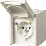 Abb Sähköasennustarvikkeet-Vikavirtasuojapistorasia Kosti IP44 3120EUGKS-44.2P